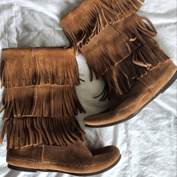 Minnetonka Shoes - Minnetonka 3 layer Suede Leather Boots
